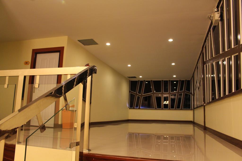 The Lephant Hotel Surat Thani Zewnętrze zdjęcie